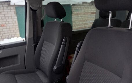 Volkswagen Caravelle T5, 2011 год, 1 750 000 рублей, 12 фотография