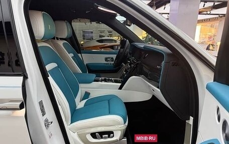 Rolls-Royce Cullinan, 2024 год, 132 000 096 рублей, 19 фотография