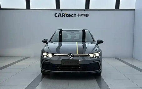 Volkswagen Golf VIII, 2022 год, 1 500 000 рублей, 2 фотография