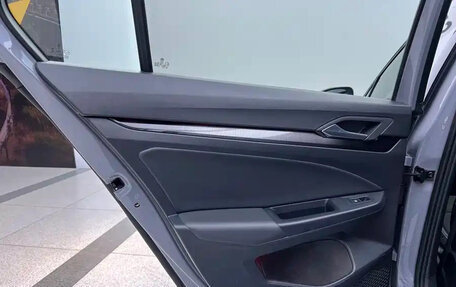 Volkswagen Golf VIII, 2022 год, 1 500 000 рублей, 20 фотография