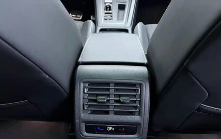 Volkswagen Golf VIII, 2022 год, 1 500 000 рублей, 22 фотография