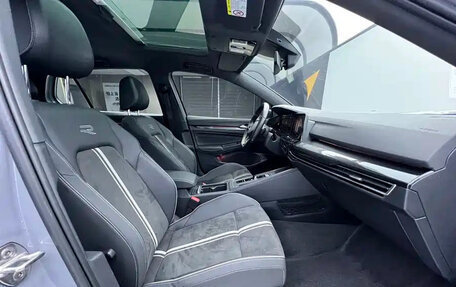 Volkswagen Golf VIII, 2022 год, 1 500 000 рублей, 19 фотография