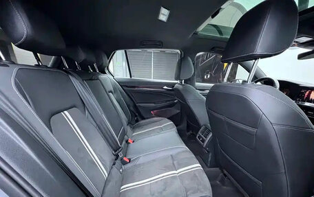 Volkswagen Golf VIII, 2022 год, 1 500 000 рублей, 26 фотография