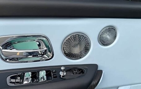 Rolls-Royce Cullinan, 2022 год, 36 000 000 рублей, 9 фотография