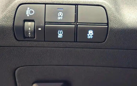 Hyundai Elantra, 2022 год, 1 570 000 рублей, 10 фотография