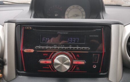 Toyota Ist II, 2003 год, 600 000 рублей, 13 фотография