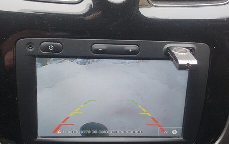 Renault Logan II, 2016 год, 850 000 рублей, 2 фотография