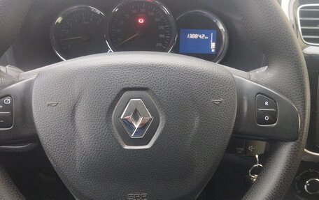 Renault Logan II, 2016 год, 850 000 рублей, 9 фотография