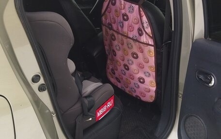 Renault Logan II, 2016 год, 850 000 рублей, 18 фотография