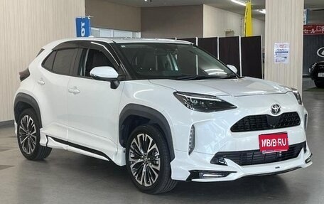 Toyota Yaris Cross, 2022 год, 1 640 000 рублей, 1 фотография