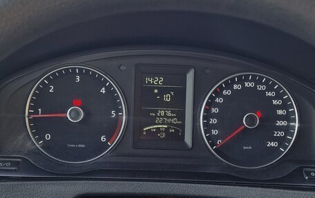 Volkswagen Caravelle T5, 2014 год, 1 990 000 рублей, 11 фотография