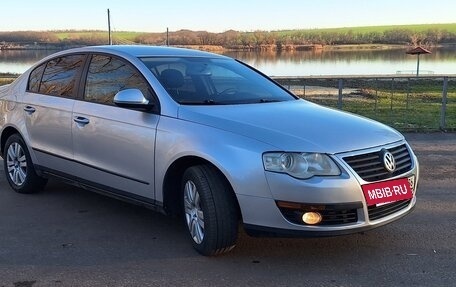 Volkswagen Passat B6, 2006 год, 600 000 рублей, 2 фотография