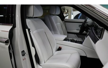 Rolls-Royce Ghost Series II рестайлинг, 2022 год, 40 700 000 рублей, 21 фотография