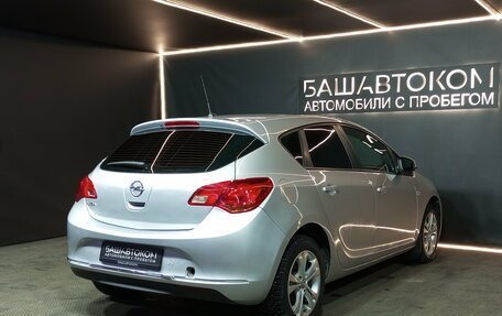 Opel Astra J, 2013 год, 679 000 рублей, 4 фотография