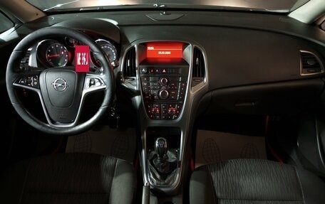 Opel Astra J, 2013 год, 679 000 рублей, 9 фотография