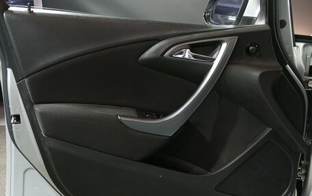 Opel Astra J, 2013 год, 679 000 рублей, 17 фотография