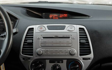 Hyundai i20 IB рестайлинг, 2010 год, 450 000 рублей, 13 фотография