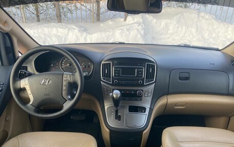 Hyundai H-1 II рестайлинг, 2020 год, 3 100 000 рублей, 9 фотография