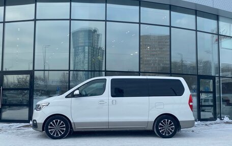 Hyundai H-1 II рестайлинг, 2020 год, 3 100 000 рублей, 6 фотография