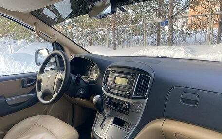 Hyundai H-1 II рестайлинг, 2020 год, 3 100 000 рублей, 8 фотография