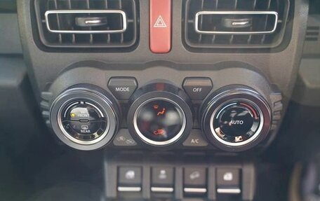 Suzuki Jimny, 2023 год, 1 976 000 рублей, 16 фотография