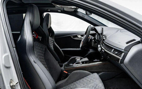 Audi RS 4, 2024 год, 15 290 000 рублей, 11 фотография