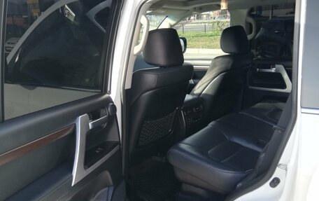 Toyota Land Cruiser 200, 2016 год, 6 139 000 рублей, 15 фотография