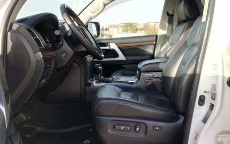 Toyota Land Cruiser 200, 2016 год, 6 139 000 рублей, 14 фотография