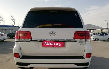 Toyota Land Cruiser 200, 2016 год, 6 139 000 рублей, 6 фотография