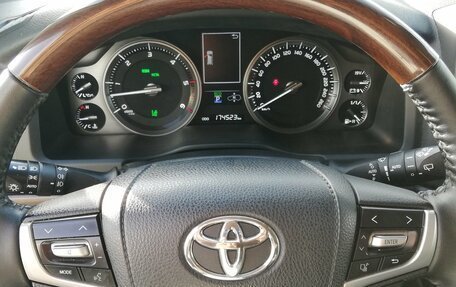 Toyota Land Cruiser 200, 2016 год, 6 139 000 рублей, 22 фотография