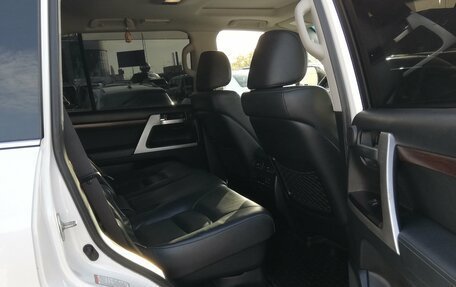 Toyota Land Cruiser 200, 2016 год, 6 139 000 рублей, 17 фотография