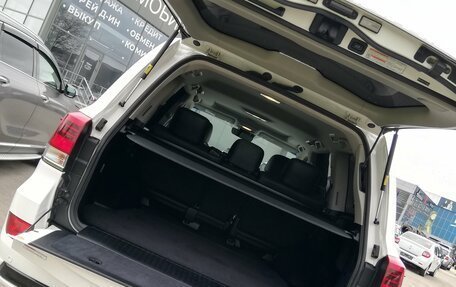 Toyota Land Cruiser 200, 2016 год, 6 139 000 рублей, 31 фотография