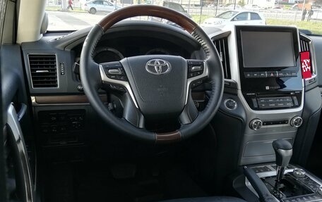 Toyota Land Cruiser 200, 2016 год, 6 139 000 рублей, 28 фотография