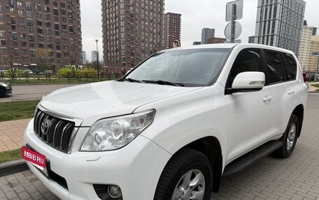 Toyota Land Cruiser Prado 150 рестайлинг 2, 2013 год, 2 630 000 рублей, 1 фотография
