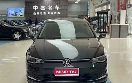 Volkswagen Golf VIII, 2021 год, 2 069 000 рублей, 1 фотография