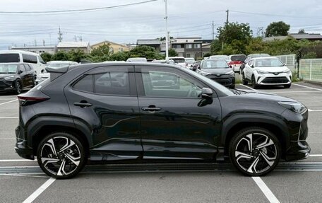 Toyota Yaris Cross, 2022 год, 1 657 000 рублей, 9 фотография