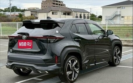 Toyota Yaris Cross, 2022 год, 1 657 000 рублей, 7 фотография