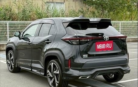 Toyota Yaris Cross, 2022 год, 1 657 000 рублей, 6 фотография