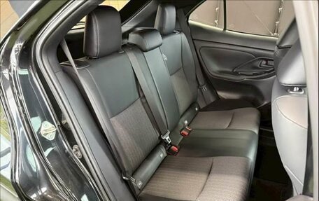 Toyota Yaris Cross, 2022 год, 1 657 000 рублей, 16 фотография