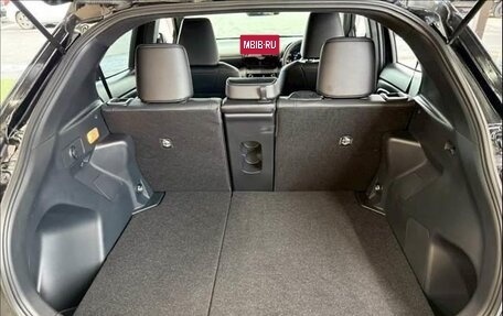 Toyota Yaris Cross, 2022 год, 1 657 000 рублей, 17 фотография