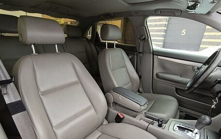 Audi A4, 2001 год, 590 000 рублей, 31 фотография