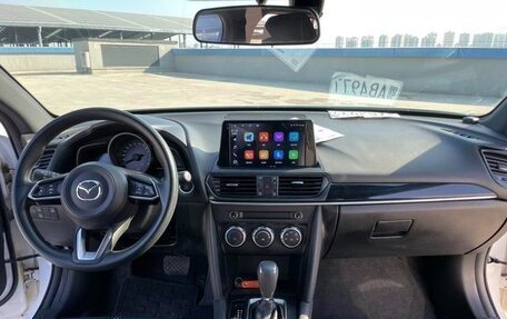 Mazda CX-4, 2023 год, 2 195 605 рублей, 9 фотография