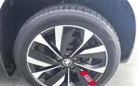 Skoda Karoq I, 2022 год, 1 977 605 рублей, 18 фотография