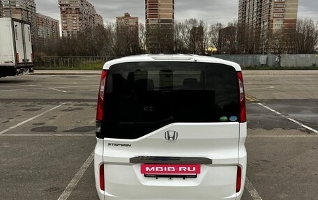 Honda Stepwgn IV, 2016 год, 1 540 000 рублей, 6 фотография