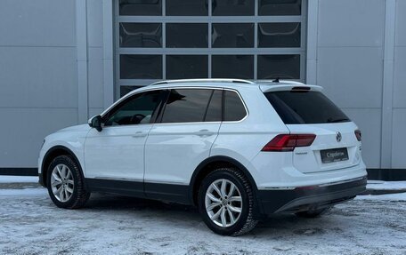 Volkswagen Tiguan II, 2018 год, 2 650 000 рублей, 3 фотография
