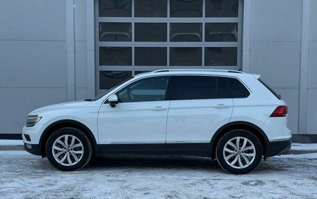 Volkswagen Tiguan II, 2018 год, 2 650 000 рублей, 2 фотография