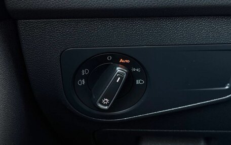 Volkswagen Tiguan II, 2018 год, 2 650 000 рублей, 23 фотография