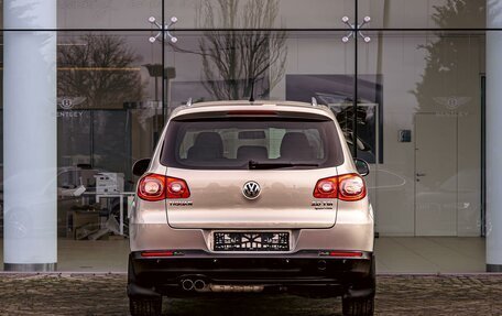 Volkswagen Tiguan I, 2010 год, 995 000 рублей, 5 фотография