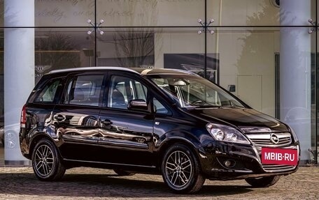 Opel Zafira B, 2013 год, 795 000 рублей, 3 фотография