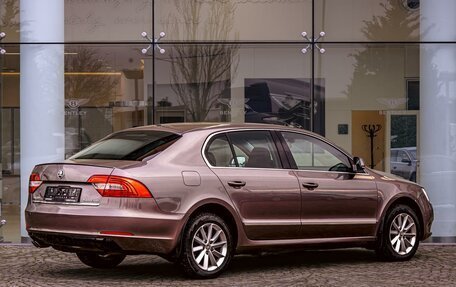 Skoda Superb III рестайлинг, 2014 год, 1 255 000 рублей, 6 фотография